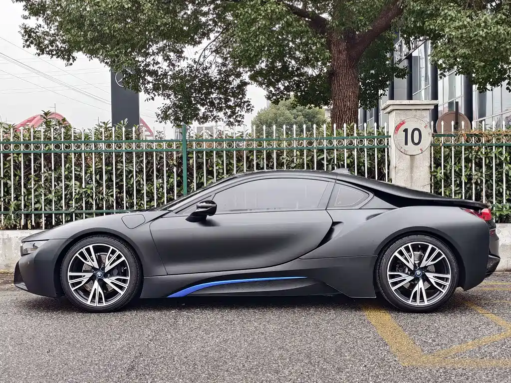 BMW BMW i8 2017 Protonic Black Limited Edition 2018 - thumbnail 3