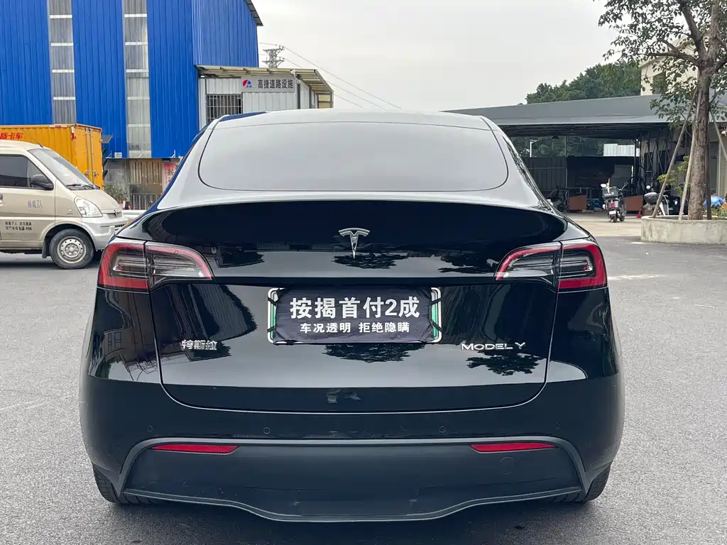Tesla Model Y 2022 Rear-Wheel Drive 2023 - thumbnail 5