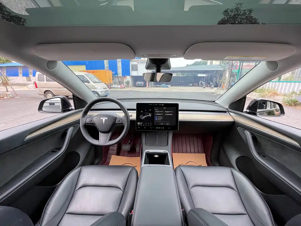 Tesla Model Y 2022 Rear-Wheel Drive 2023 - thumbnail 14