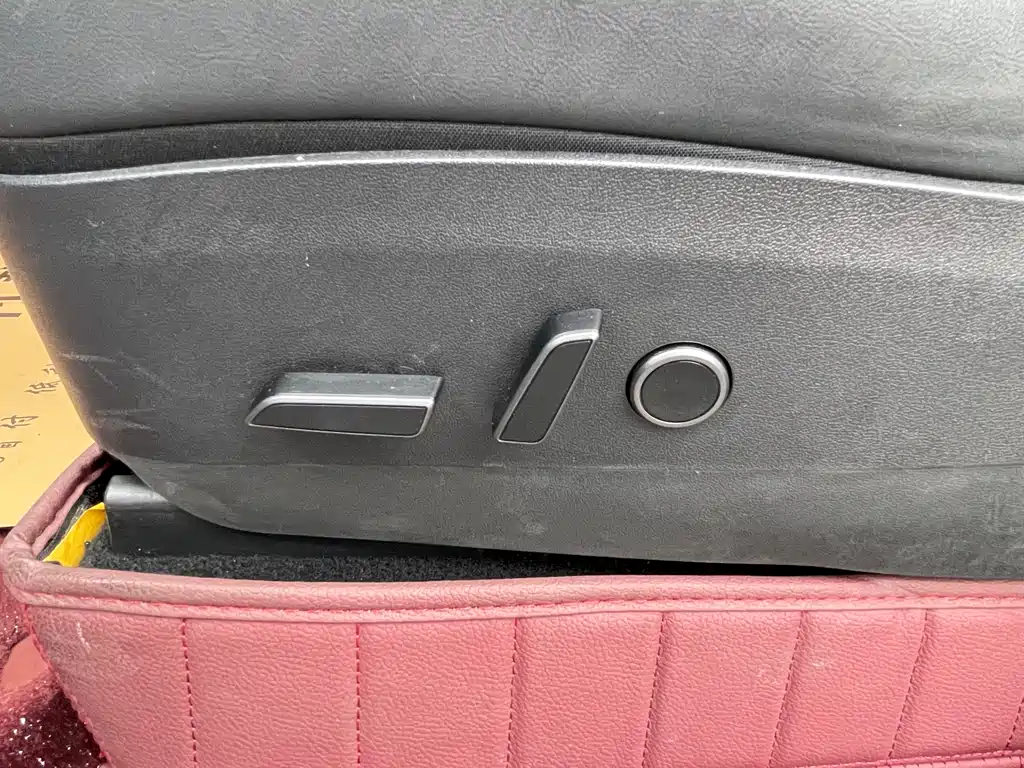 Tesla Model Y 2022 Rear-Wheel Drive 2023 - thumbnail 19