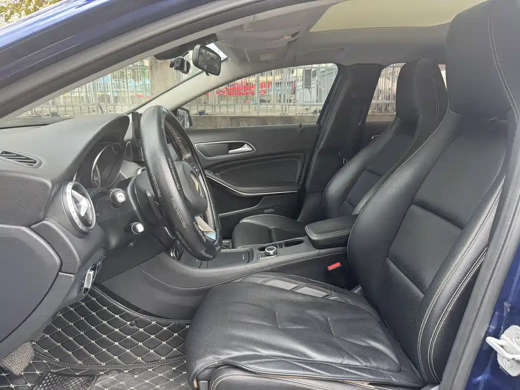 Mercedes-Benz Mercedes-Benz GLA 2016 GLA 200 Sport Edition 2017 - thumbnail 5