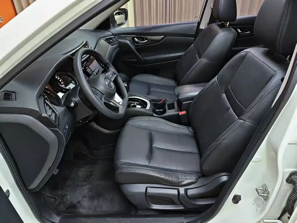 Nissan Nissan X-Trail 2017 2.0L CVT Comfort Edition 2WD 2018 - thumbnail 19