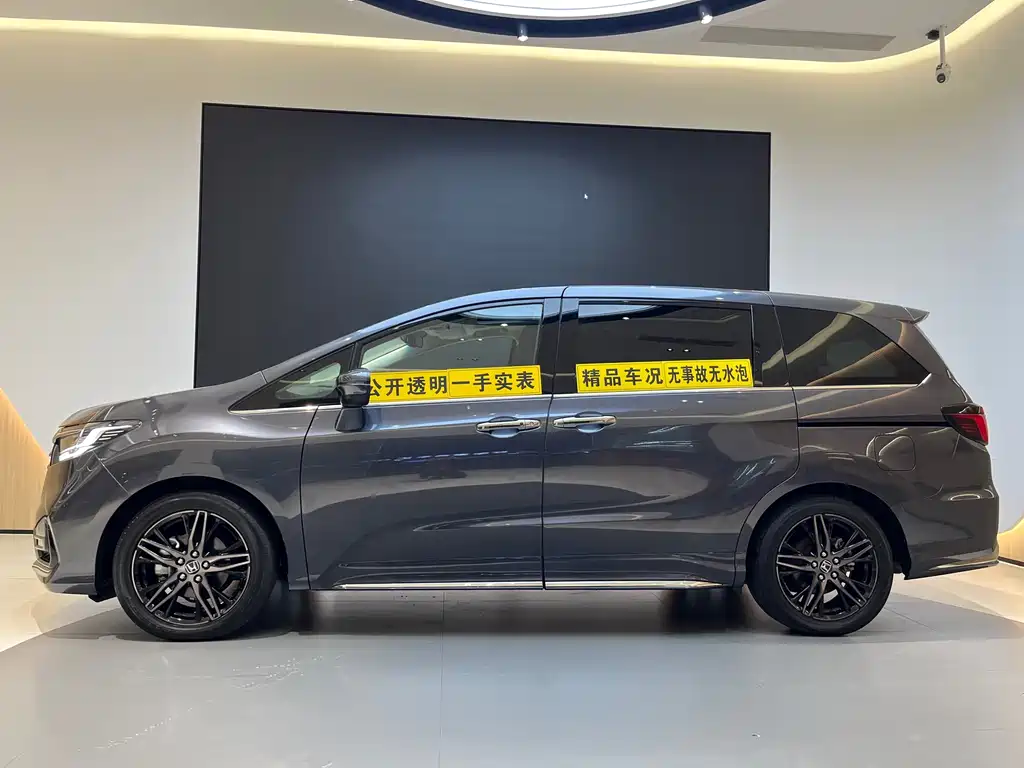 Honda Honda Odyssey 2022 2.0L e:HEV Elite Version 2022 - thumbnail 3
