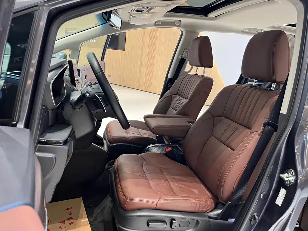 Honda Honda Odyssey 2022 2.0L e:HEV Elite Version 2022 - thumbnail 11