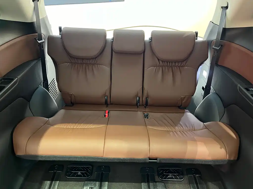 Honda Honda Odyssey 2022 2.0L e:HEV Elite Version 2022 - thumbnail 13