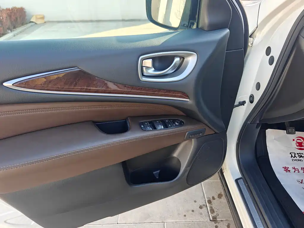 Infiniti Infiniti QX60 2014 2.5 S/C Hybrid AWD Excellence Edition 2015 - thumbnail 10