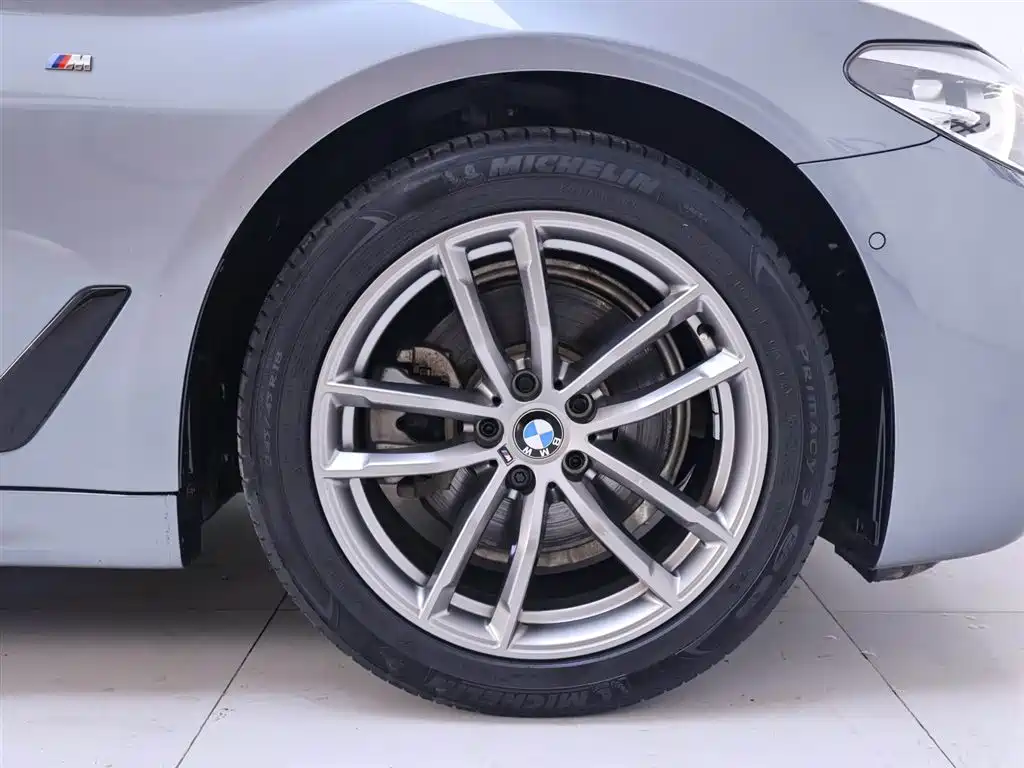BMW BMW 5 Series Import 2018 525i M Sport Package 2018 - thumbnail 6
