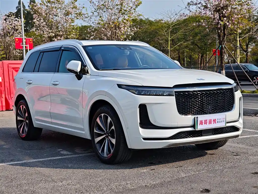 Li Auto Li ONE 2020 Extended-Range 7-Seat Version 2020 - thumbnail 3
