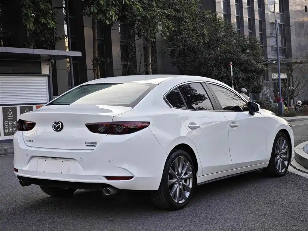 Mazda Mazda 3 Axela 2021 2.0L Automatic Elegant Edition 2021 - thumbnail 9