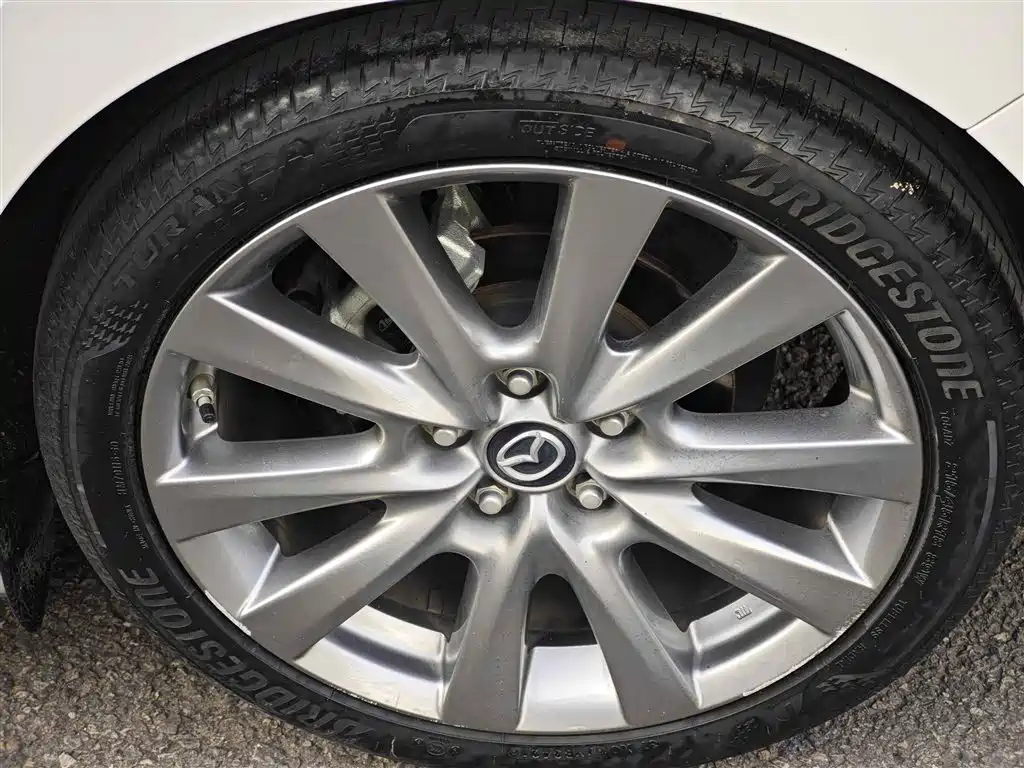 Mazda Mazda 3 Axela 2021 2.0L Automatic Elegant Edition 2021 - thumbnail 10