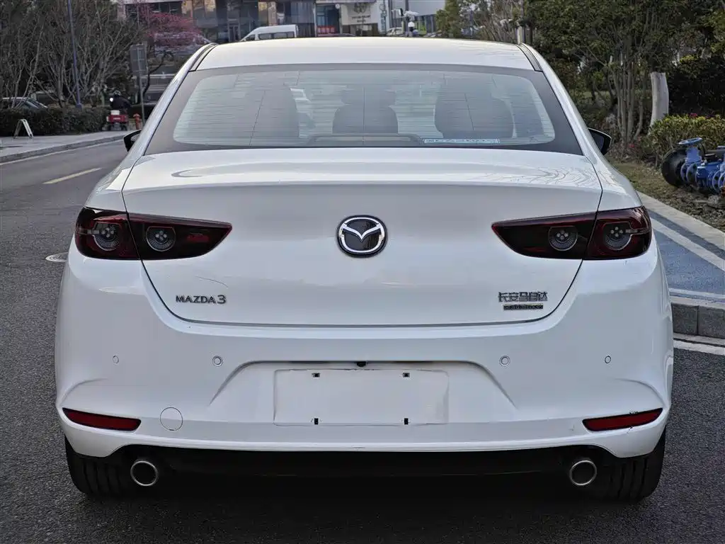 Mazda Mazda 3 Axela 2021 2.0L Automatic Elegant Edition 2021 - thumbnail 12