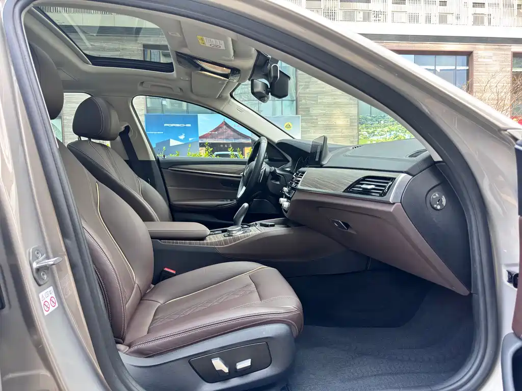 BMW BMW 5 Series 2018 Facelift 530Li M Sport Package 2018 - thumbnail 13