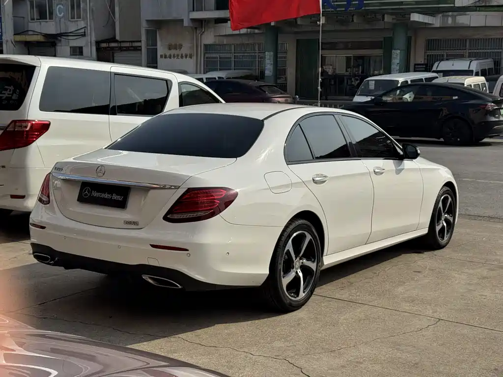 Mercedes-Benz Mercedes-Benz E-Class 2017 E 200 Sport 2018 - thumbnail 6