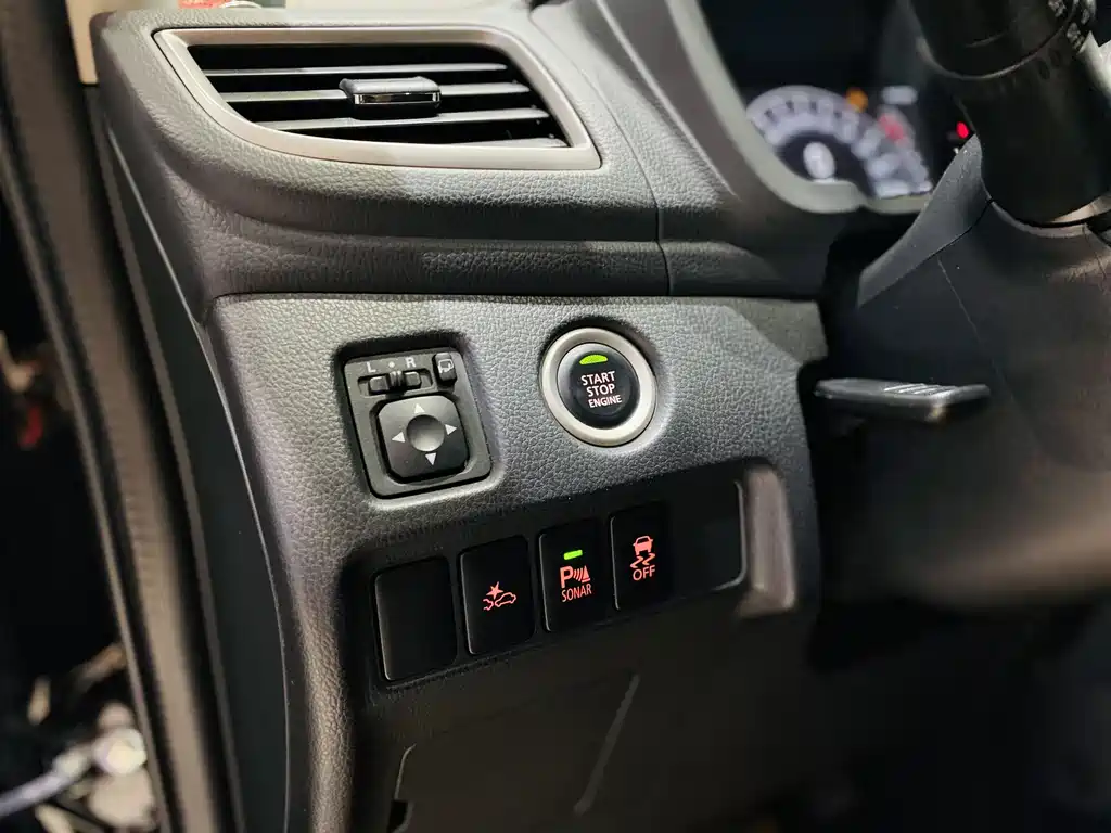 Mitsubishi Pajero Exceed 2020 3.0L Luxury Edition 2020 - thumbnail 8