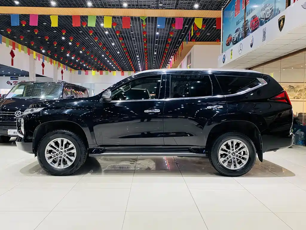 Mitsubishi Pajero Exceed 2020 3.0L Luxury Edition 2020 - thumbnail 14