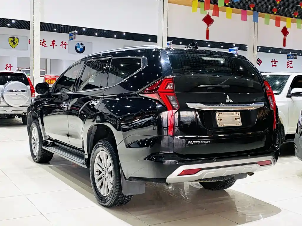 Mitsubishi Pajero Exceed 2020 3.0L Luxury Edition 2020 - thumbnail 17