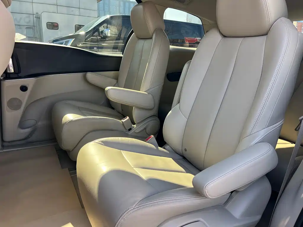Buick Buick GL8 2018 28T Premium Edition China VI 2019 - thumbnail 5