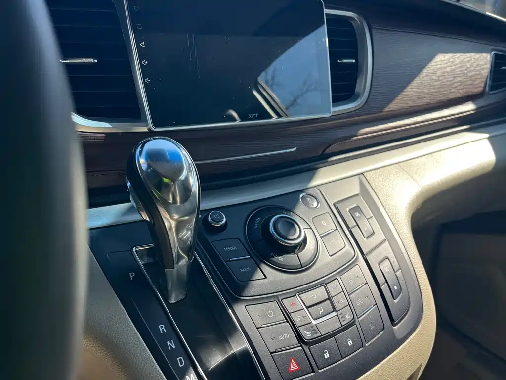 Buick Buick GL8 2018 28T Premium Edition China VI 2019 - thumbnail 10