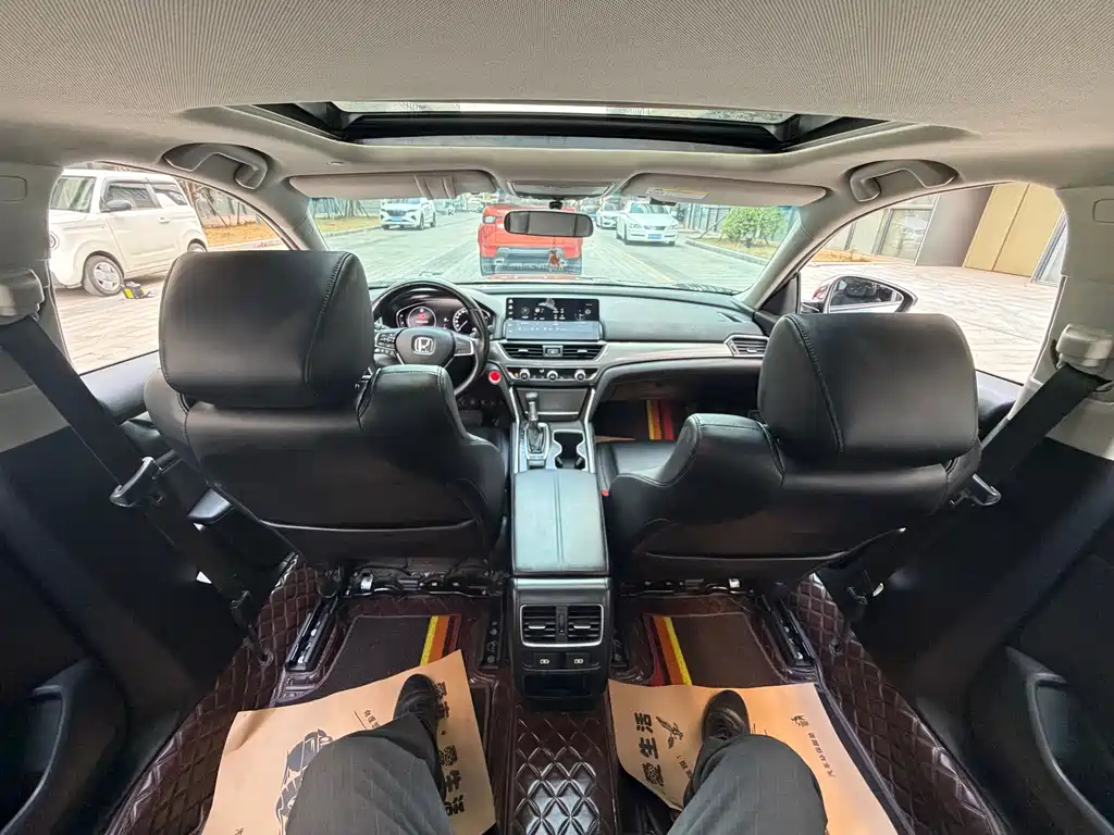 Honda Honda Accord 2022 260TURBO Luxury Edition 2021 - thumbnail 6
