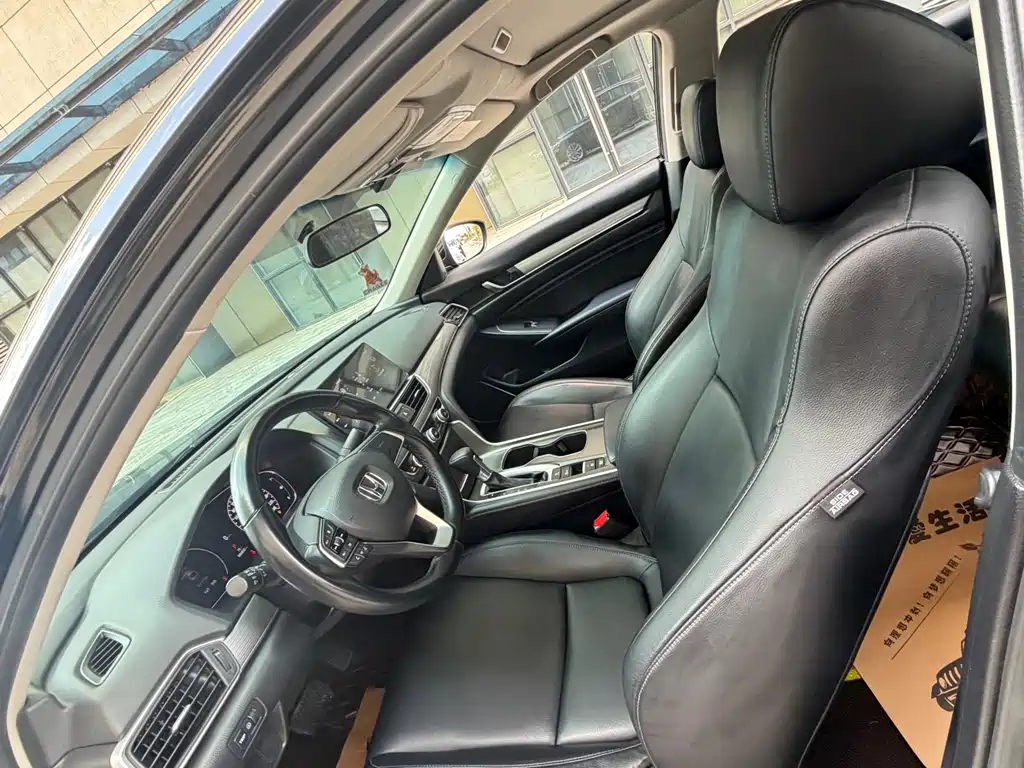 Honda Honda Accord 2022 260TURBO Luxury Edition 2021 - thumbnail 8