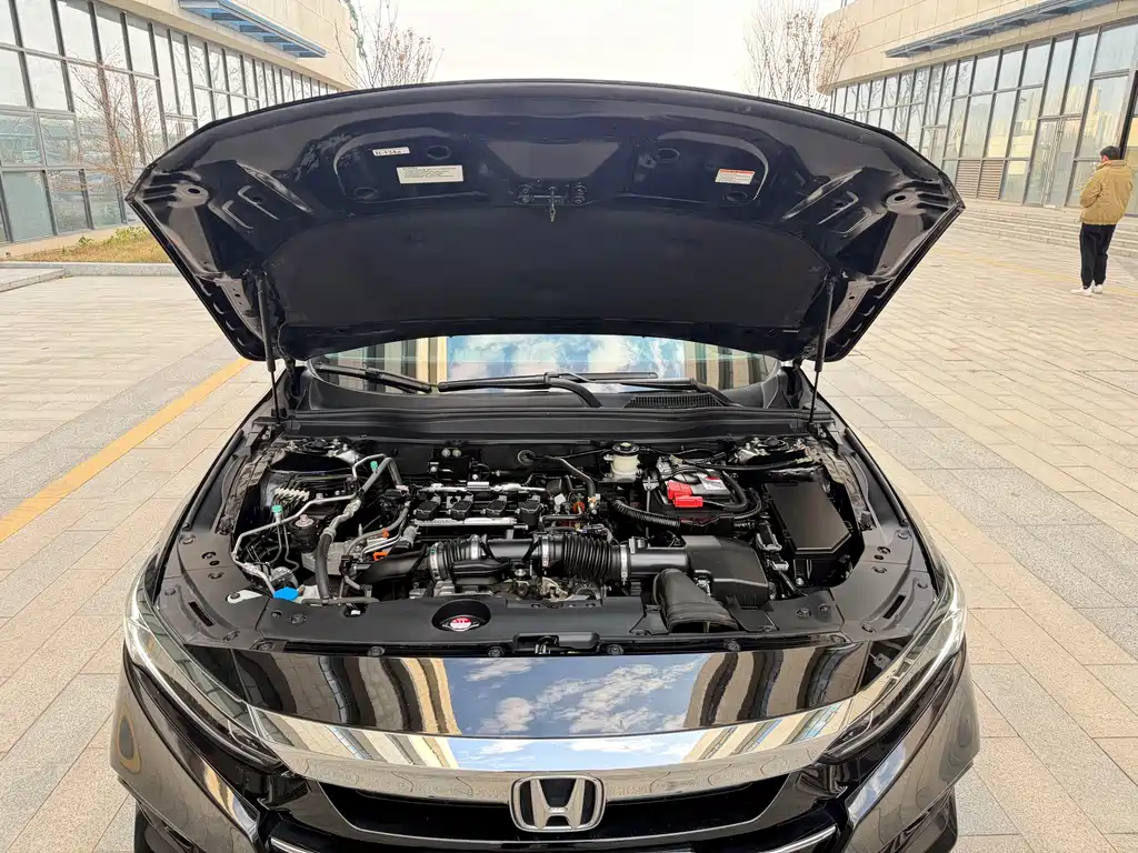 Honda Honda Accord 2022 260TURBO Luxury Edition 2021 - thumbnail 13