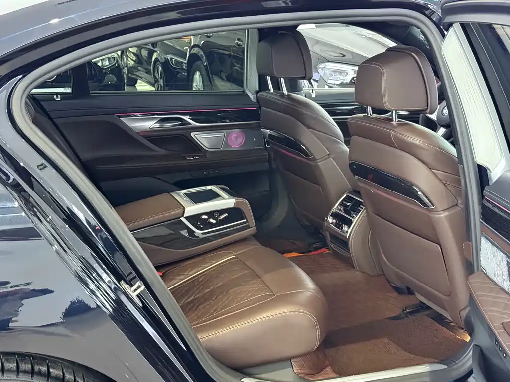 BMW BMW 7 Series 2019 Model Year Facelift 740Li Leading M Sport Package 2020 - thumbnail 21