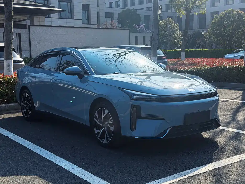 Geely Galaxy Galaxy L6 2023 125km Starship 2024 - thumbnail 3