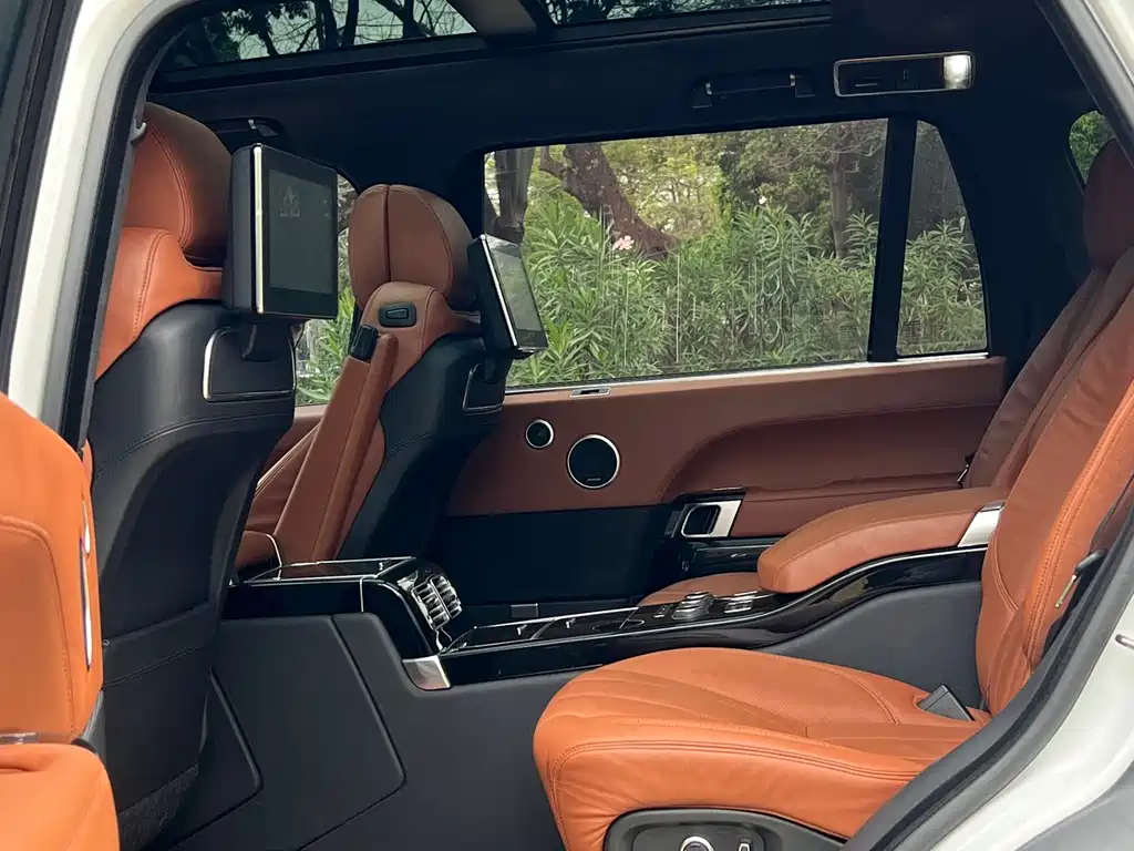 Land Rover Range Rover 2014 3.0 TDV6 Vogue SE Autobiography Long Wheelbase 2018 - thumbnail 12