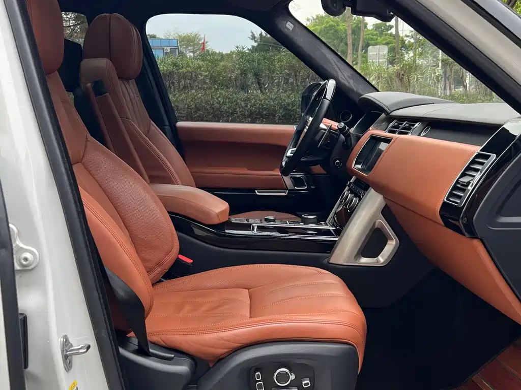 Land Rover Range Rover 2014 3.0 TDV6 Vogue SE Autobiography Long Wheelbase 2018 - thumbnail 19