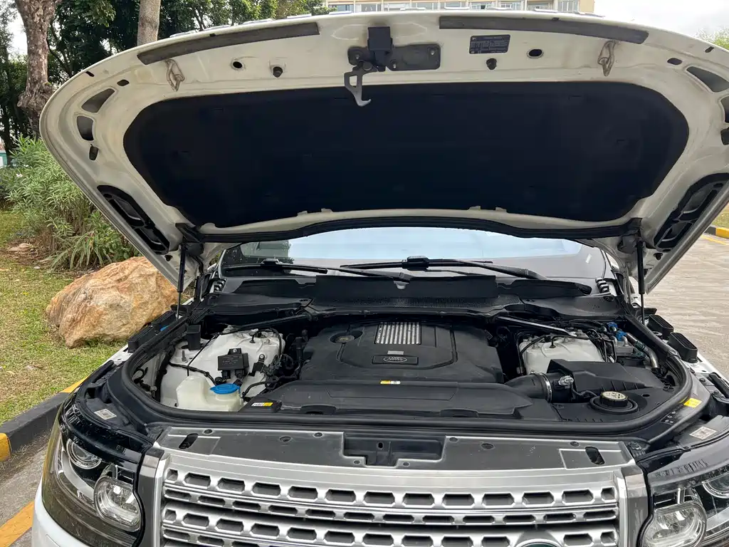 Land Rover Range Rover 2014 3.0 TDV6 Vogue SE Autobiography Long Wheelbase 2018 - thumbnail 26
