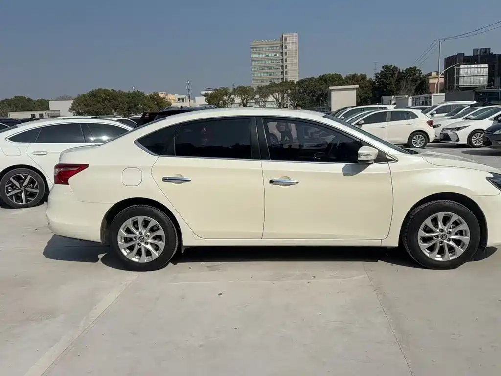 Nissan Nissan Sylphy 2016 1.6XL CVT Luxury Edition 2016 - thumbnail 10