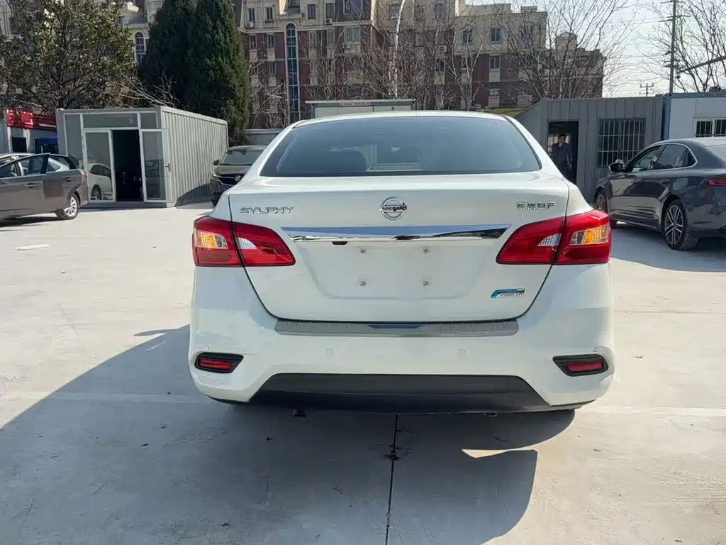 Nissan Nissan Sylphy 2016 1.6XL CVT Luxury Edition 2016 - thumbnail 12
