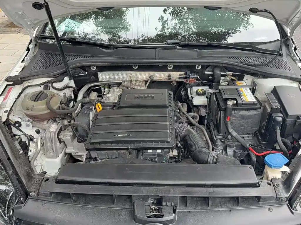 Volkswagen Volkswagen Golf 2014 1.6L Automatic Comfort Model 2015 - thumbnail 6