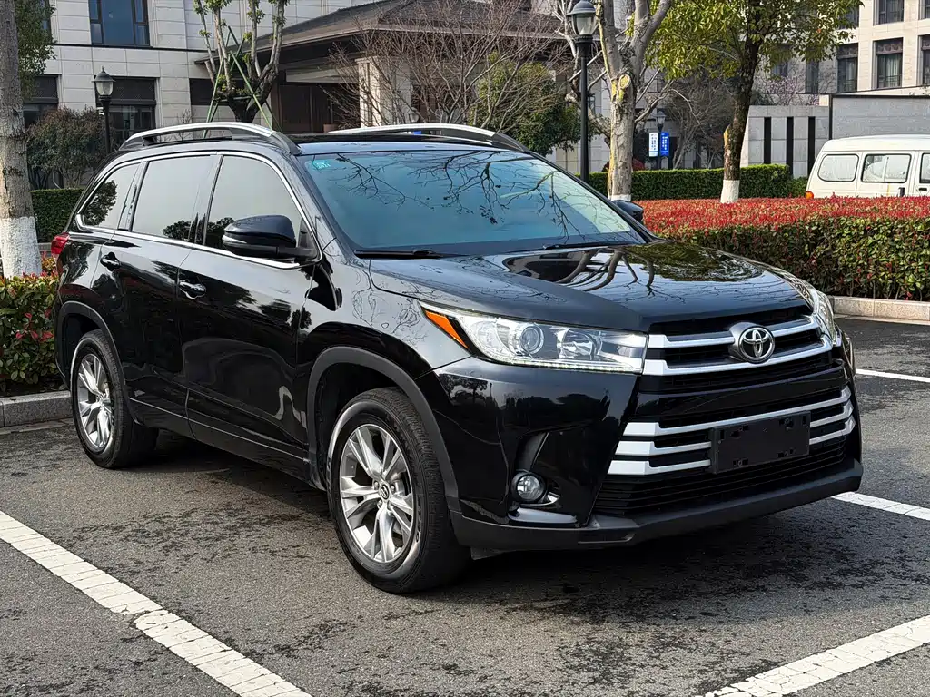 Toyota Toyota Highlander 2018 2.0T AWD Premium Edition 7-seater China V 2019 - thumbnail 3