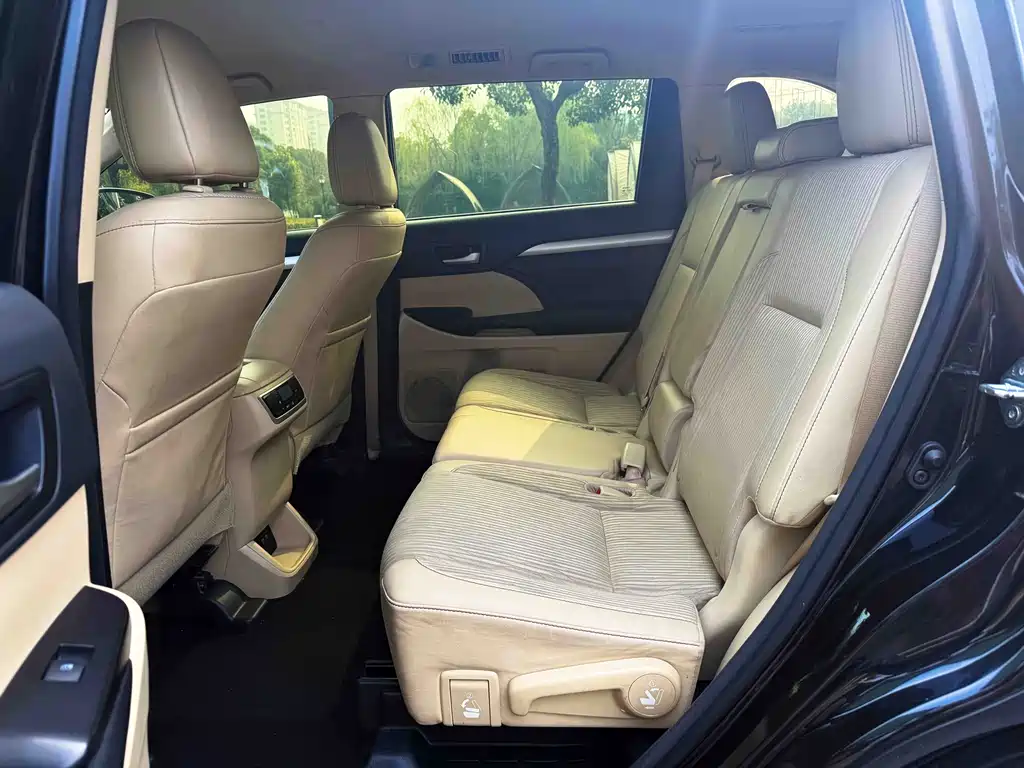 Toyota Toyota Highlander 2018 2.0T AWD Premium Edition 7-seater China V 2019 - thumbnail 10