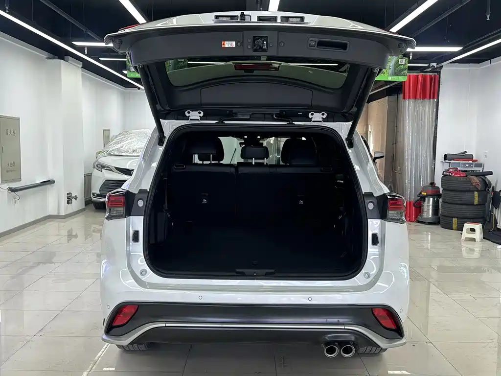 Toyota Crown Kluger 2023 2.5L HEV AWD Premium Edition 2023 - thumbnail 5