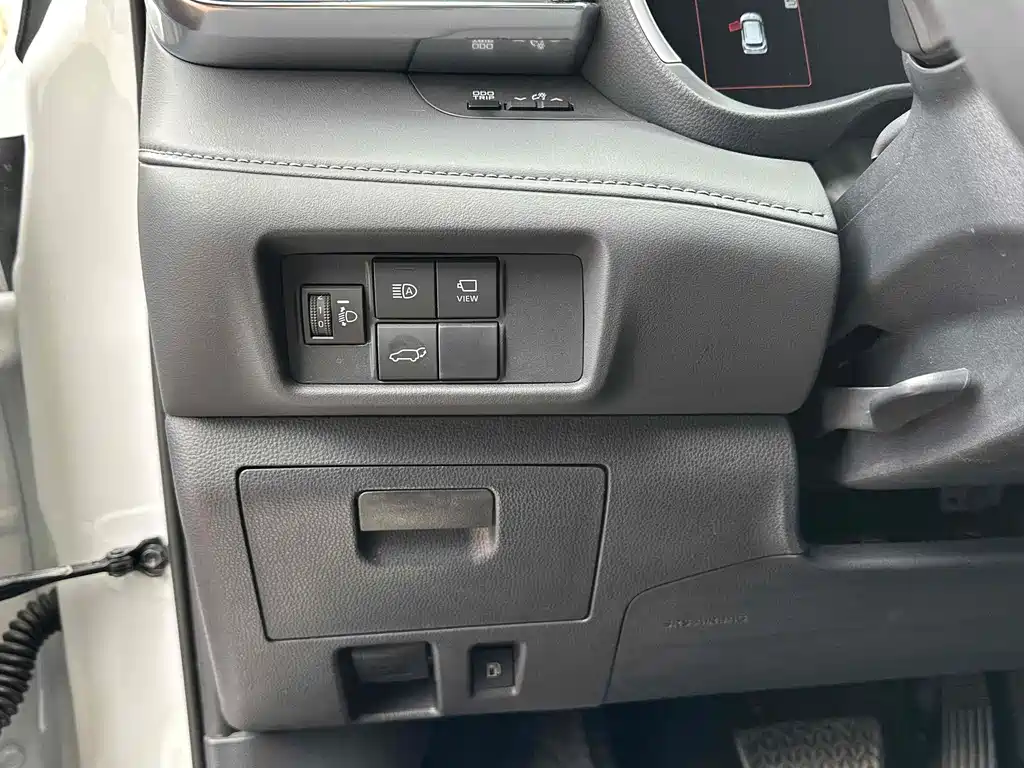 Toyota Crown Kluger 2023 2.5L HEV AWD Premium Edition 2023 - thumbnail 8