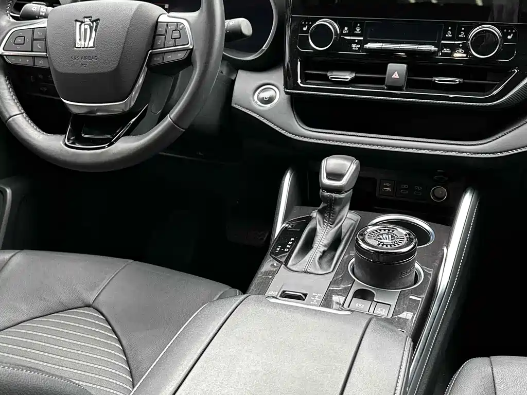 Toyota Crown Kluger 2023 2.5L HEV AWD Premium Edition 2023 - thumbnail 9