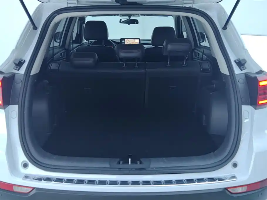 Changan Changan CS75 2023 Premium 1.5T DCT 2023 - thumbnail 4