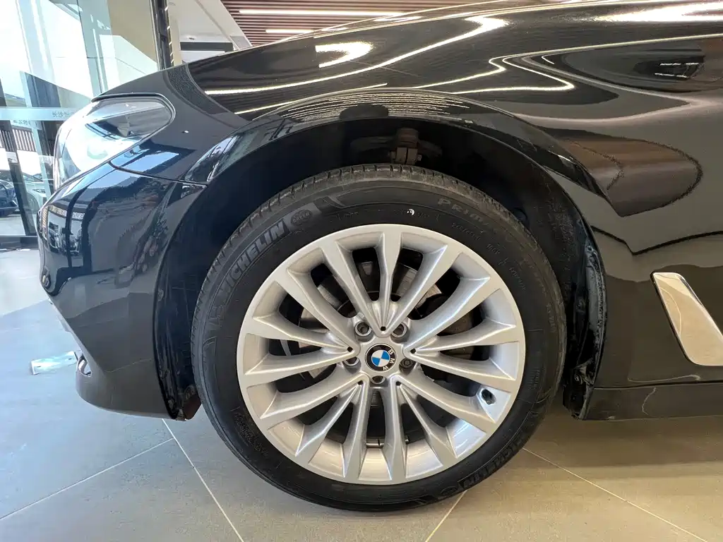 BMW BMW 5 Series 2018 525Li Luxury Package 2018 - thumbnail 7