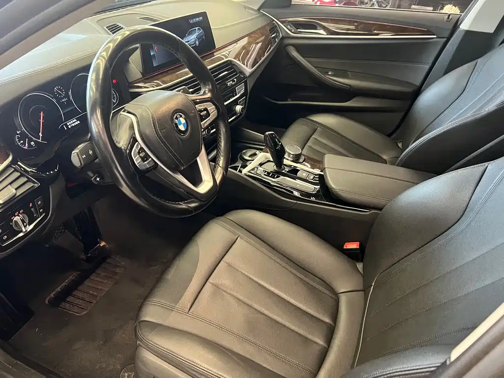 BMW BMW 5 Series 2018 525Li Luxury Package 2018 - thumbnail 8
