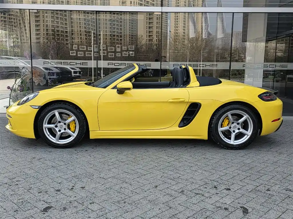 Porsche Porsche 718 2020 Boxster 2.0T 2021 - thumbnail 3
