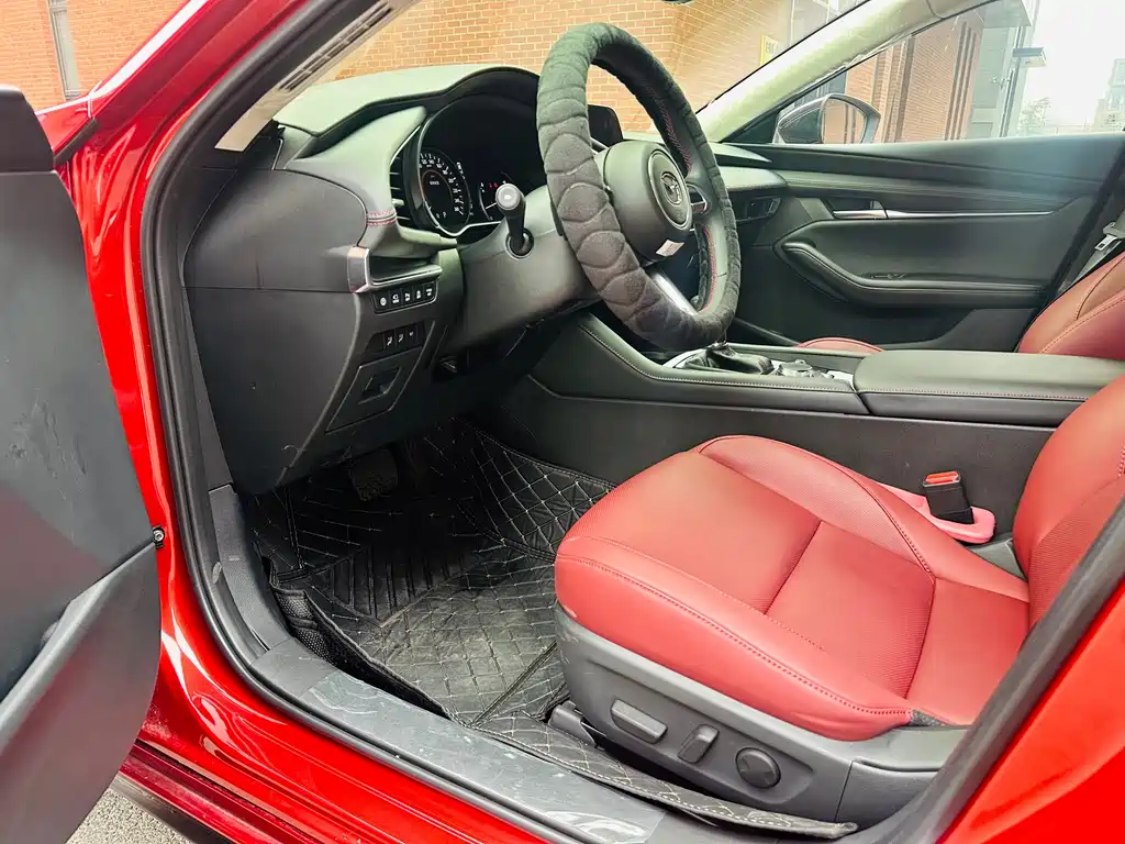 Mazda Mazda 3 Axela 2025 2.0L Automatic Premium Edition 2025 - thumbnail 10