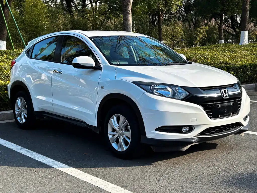Honda Honda Vezel 2017 1.5L CVT 2WD Comfort Edition 2018 - thumbnail 3