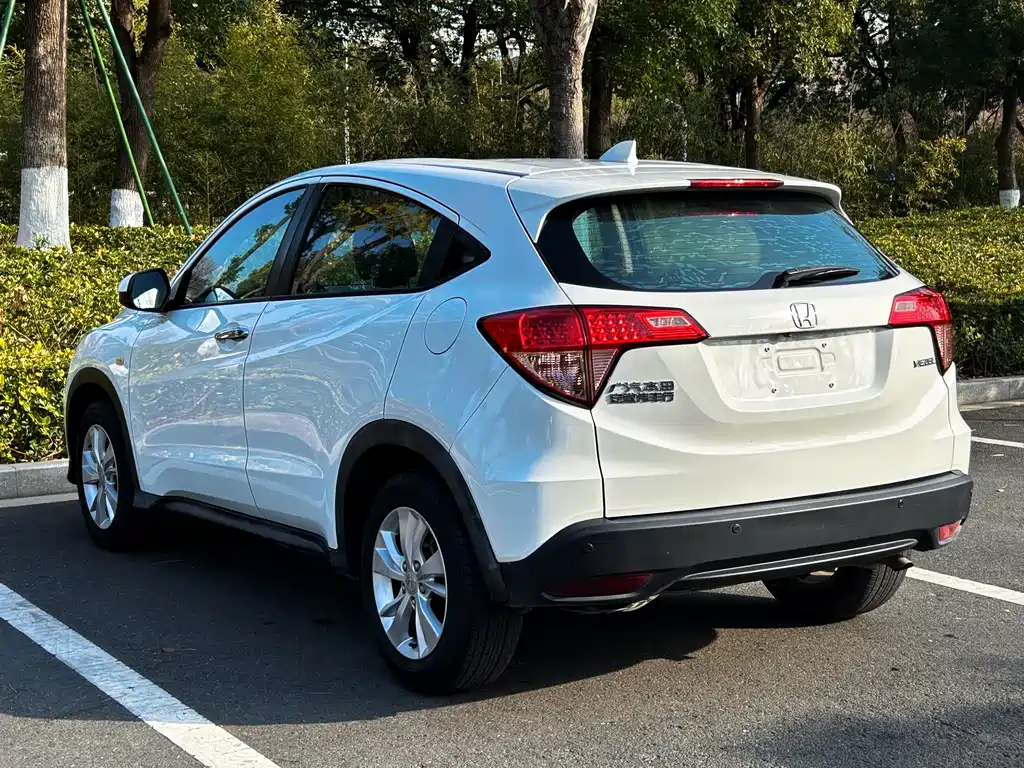 Honda Honda Vezel 2017 1.5L CVT 2WD Comfort Edition 2018 - thumbnail 5