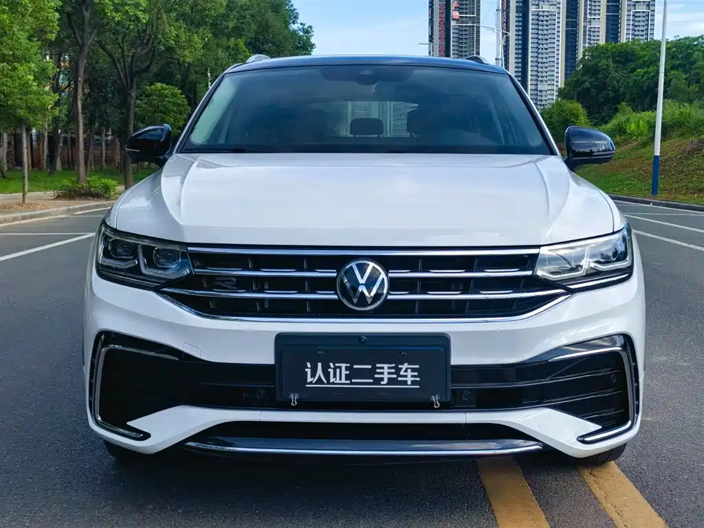 Volkswagen Tharu X 2021 330TSI Two-Wheel Drive Flagship Edition 2021 - thumbnail 2