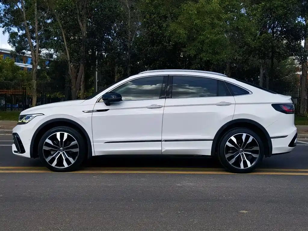 Volkswagen Tharu X 2021 330TSI Two-Wheel Drive Flagship Edition 2021 - thumbnail 4