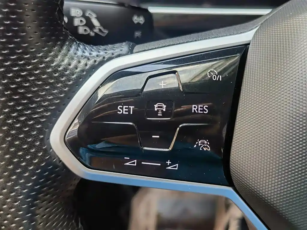 Volkswagen Tharu X 2021 330TSI Two-Wheel Drive Flagship Edition 2021 - thumbnail 26