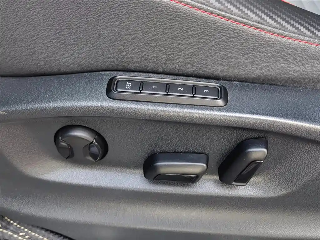 Volkswagen Tharu X 2021 330TSI Two-Wheel Drive Flagship Edition 2021 - thumbnail 29
