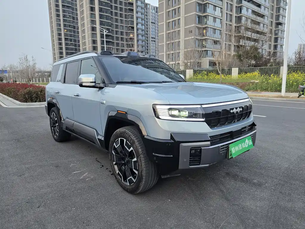 Fangchengbao Leopold 8 2025 Intelligent Courage Flagship 6-seater 2025 - thumbnail 3